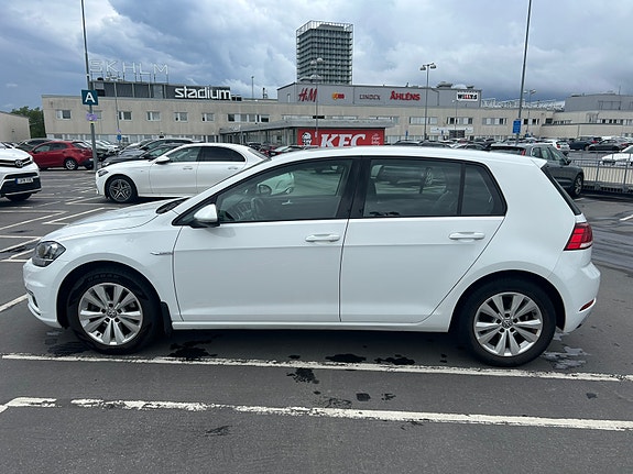 Volkswagen Golf VII 6 of 14
