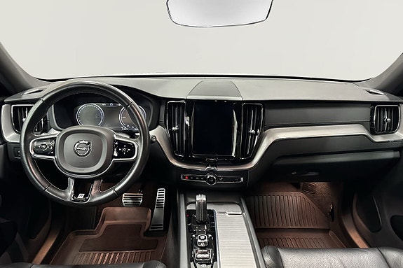 Volvo XC60 6 of 30