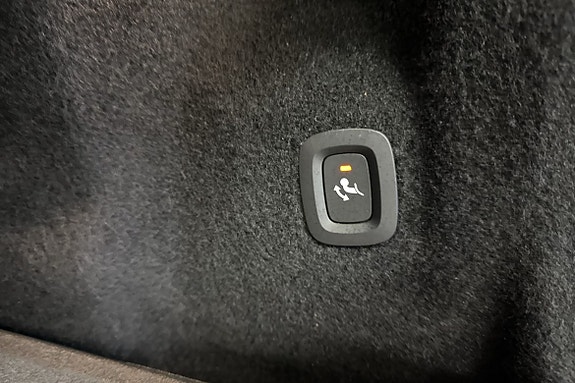Volvo XC60 19 of 30