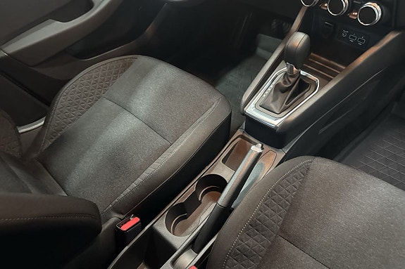 Renault Clio 16 of 18