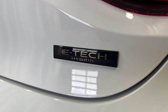 Renault Clio 17 of 18