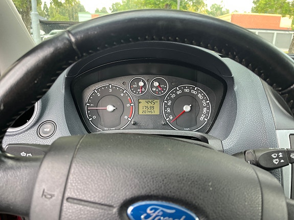 Ford Fiesta 13 of 16