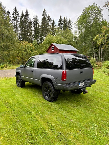 Chevrolet Tahoe 3 of 10