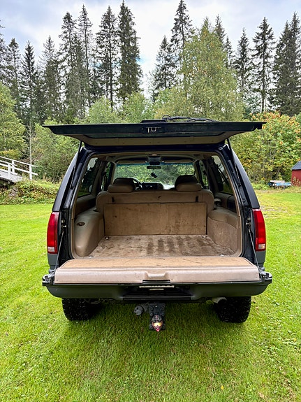 Chevrolet Tahoe 10 of 10