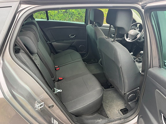 Renault Megane 11 of 15