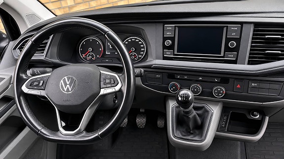 Volkswagen Transporter 16 of 18
