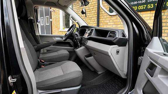 Volkswagen Transporter 18 of 18