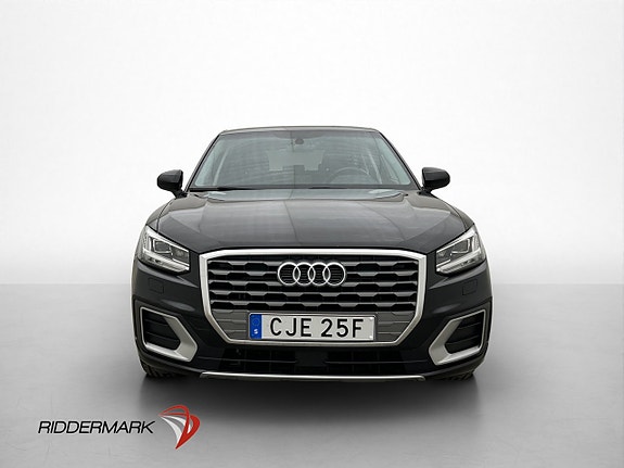 Audi Q2 2 of 29
