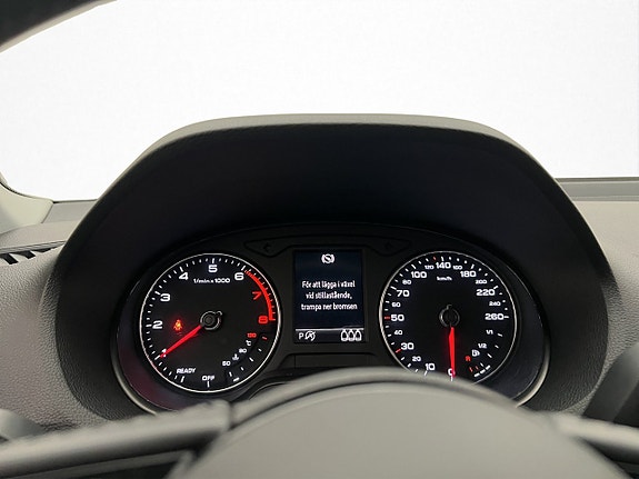 Audi Q2 20 of 29