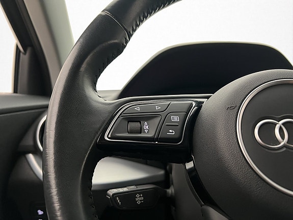 Audi Q2 19 of 29