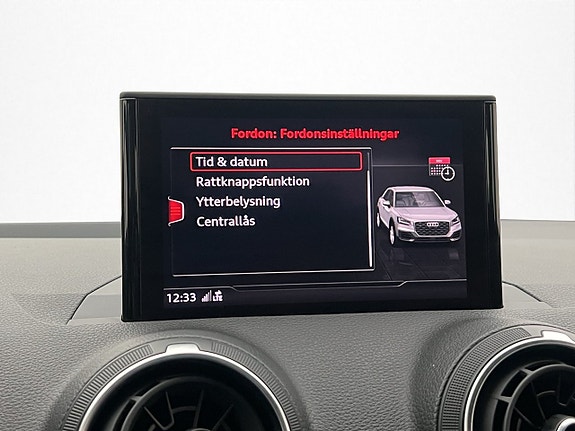 Audi Q2 14 of 29