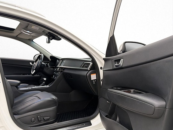 Kia Optima 15 of 30