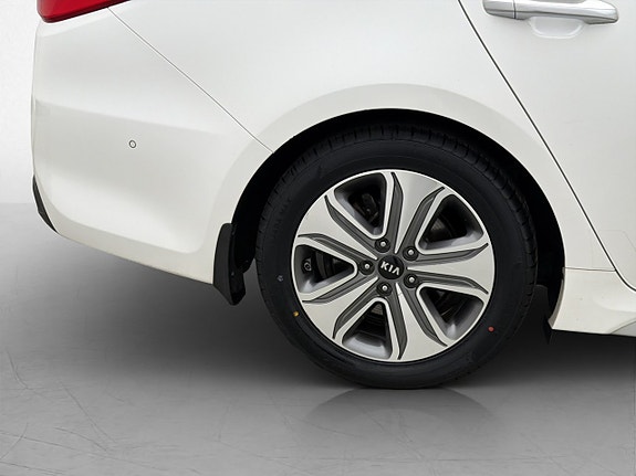 Kia Optima 12 of 30