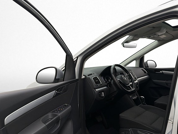 Volkswagen Sharan 23 of 30