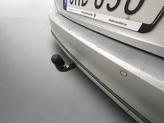 Volkswagen Passat Alltrack 16 of 29