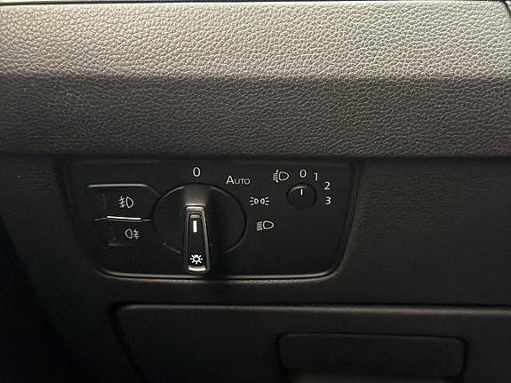 Volkswagen Passat Alltrack 29 of 29