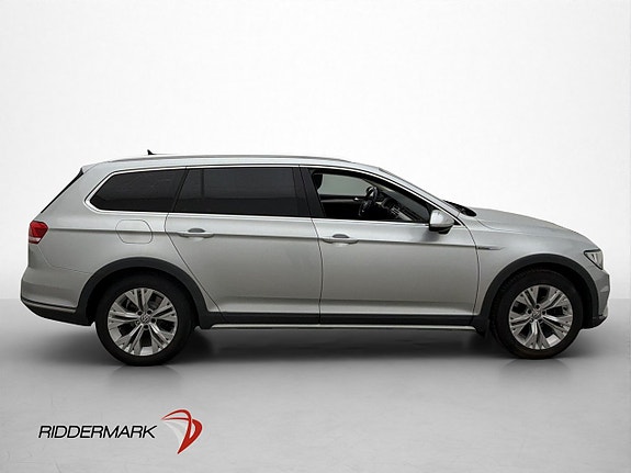 Volkswagen Passat Alltrack 9 of 29