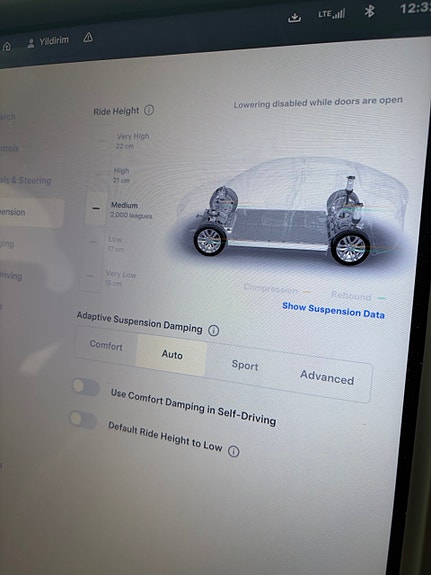 Tesla Model X 12 of 20