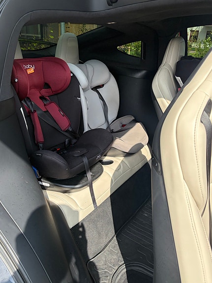 Tesla Model X 14 of 20