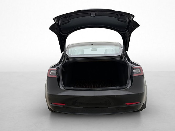 Tesla Model 3 27 of 30