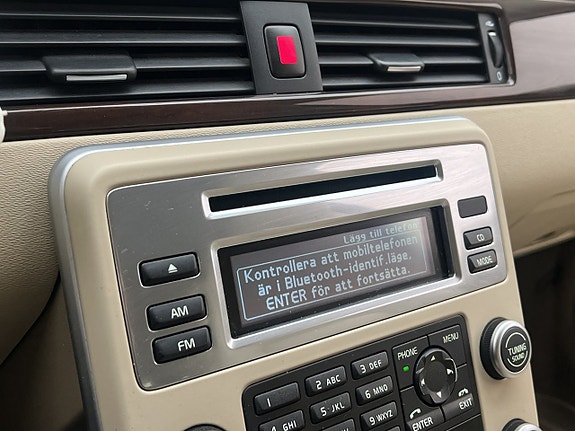 Volvo V70 21 of 30