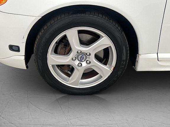 Volvo V70 28 of 30