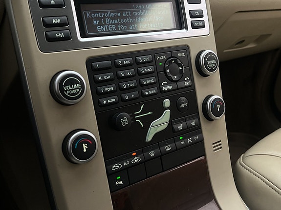 Volvo V70 23 of 30
