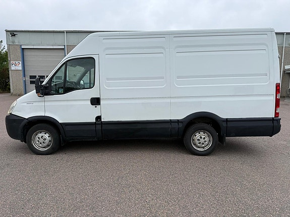 Iveco Daily 35C13 3 of 14