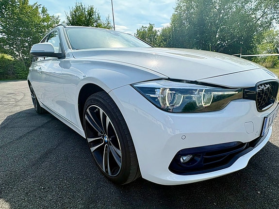 BMW 335d 2 of 15
