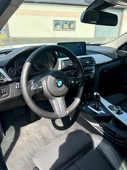 BMW 335d 11 of 15