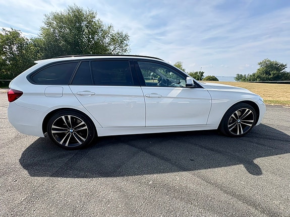 BMW 335d 4 of 15
