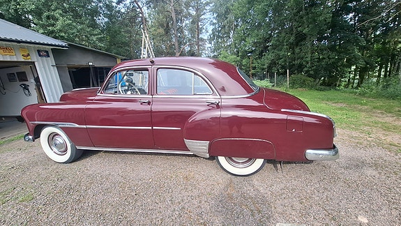 Chevrolet Styleline 2 of 9
