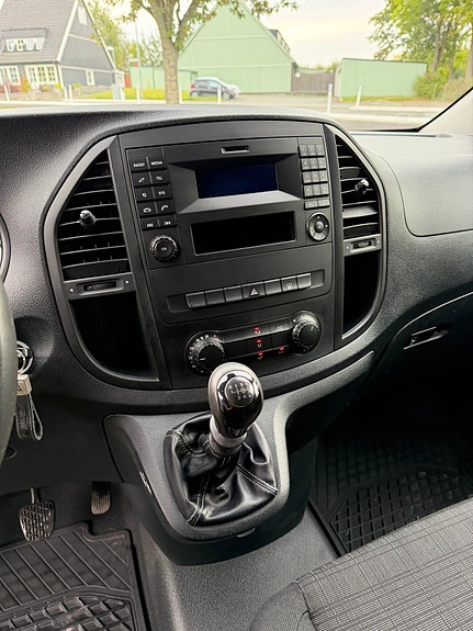 Mercedes-Benz Vito 111 8 of 10