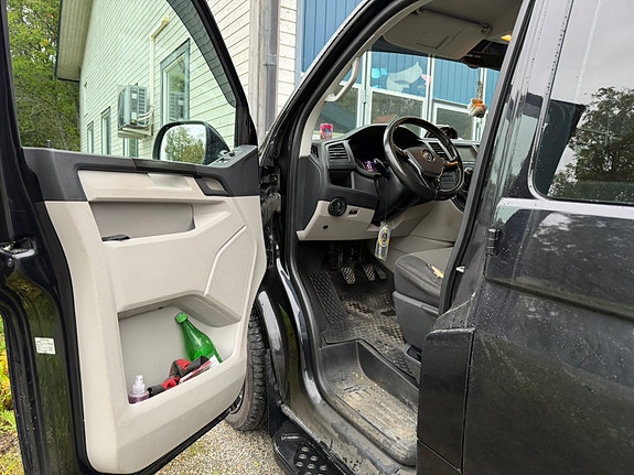 Volkswagen Transporter 7 of 12