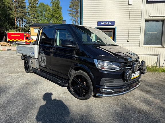 Volkswagen Transporter 2 of 12