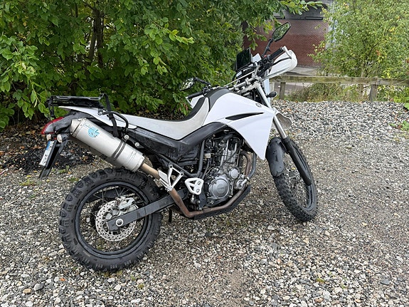 Yamaha XT660R 4 of 9