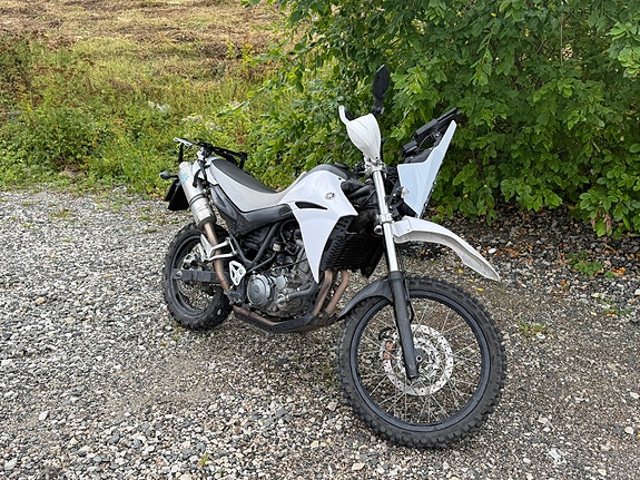 Yamaha XT660R 6 of 9