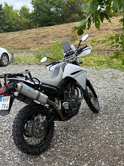 Yamaha XT660R 3 of 9