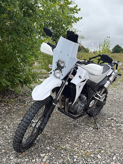 Yamaha XT660R 2 of 9