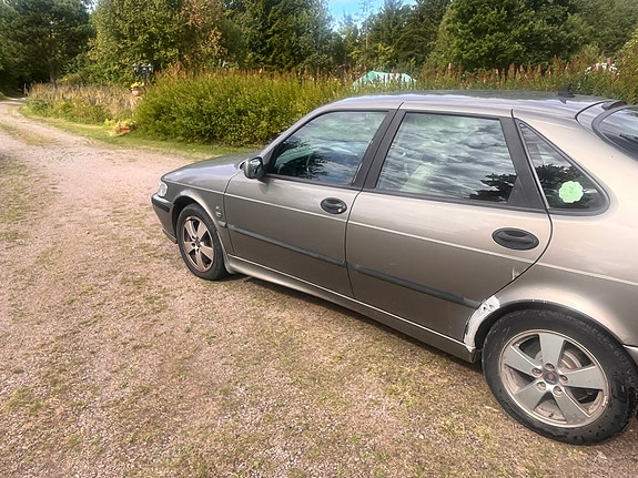 Saab 9-3 5 of 7
