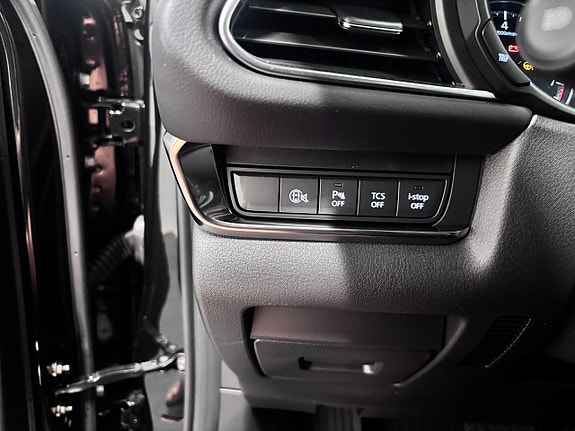 Mazda CX-30 12 of 15