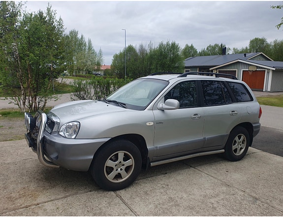 Hyundai Santa Fe 2 of 9