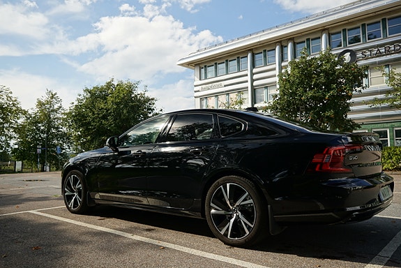 Volvo S90 10 of 28