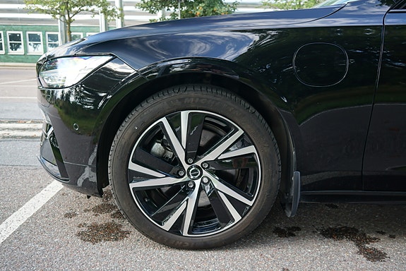 Volvo S90 25 of 28