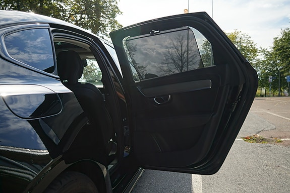 Volvo S90 17 of 28