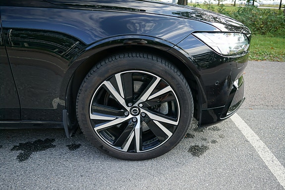 Volvo S90 23 of 28