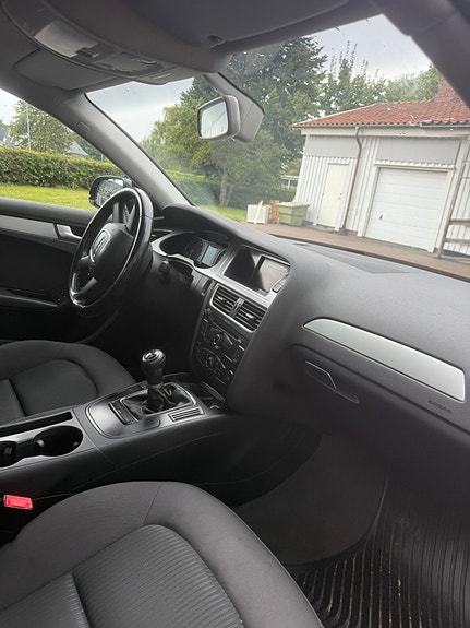 Audi A4 6 of 9