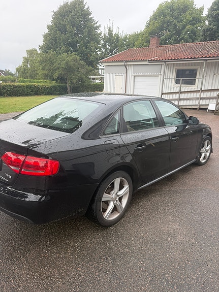 Audi A4 4 of 9