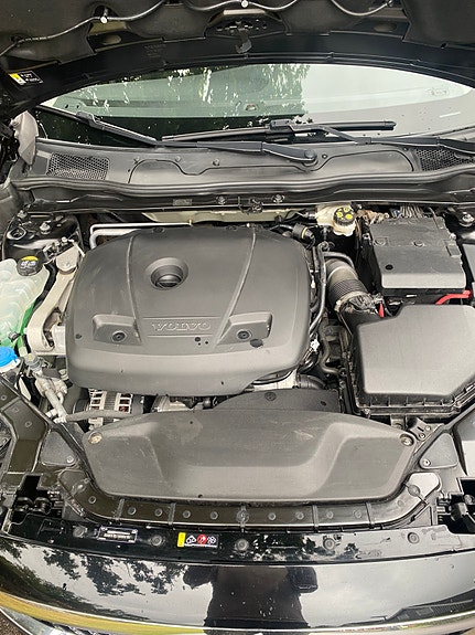 Volvo V40 Cross Country 7 of 9