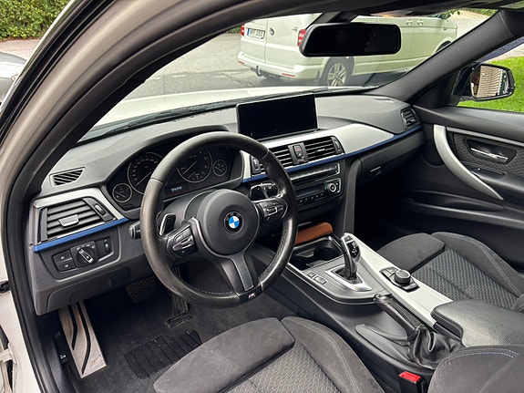 BMW 330d 6 of 7